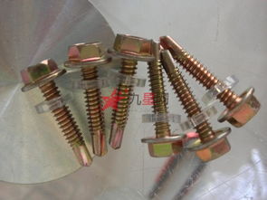 龍塔六角鉆尾自鉆螺絲 5.5*30mm 功能與應用的深度解析